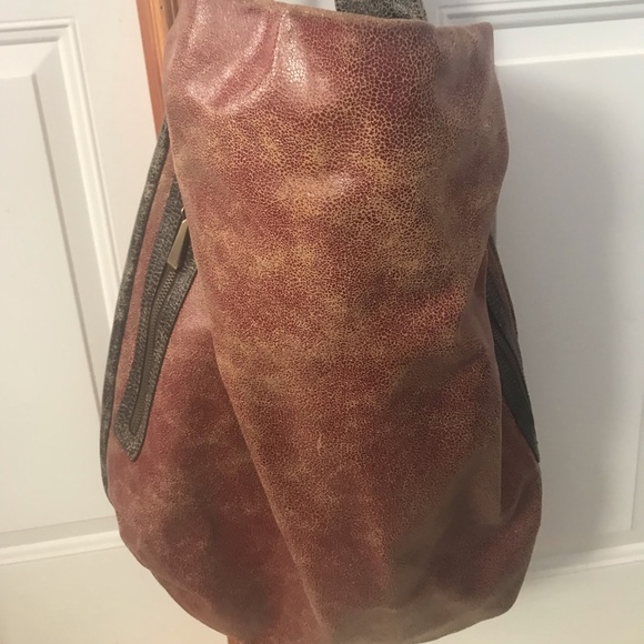 Bryan Nicole Large Tote style Bag! - Picture 3 of 7